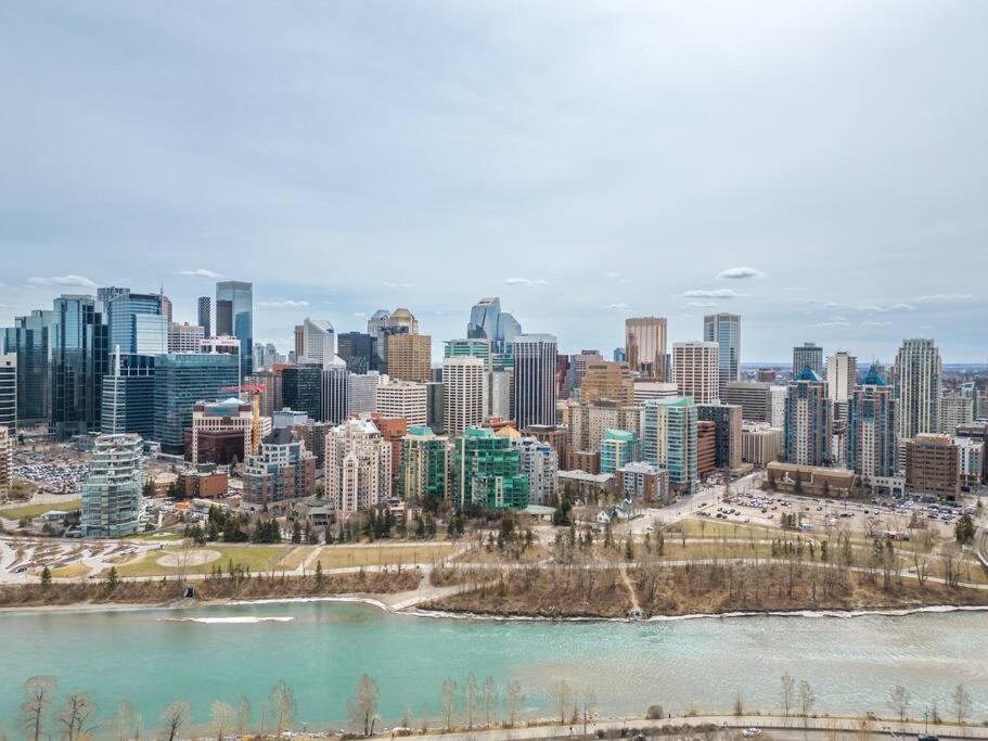 شقة Chic 1Br Kensington Unit W/Parking YYC المظهر الخارجي الصورة