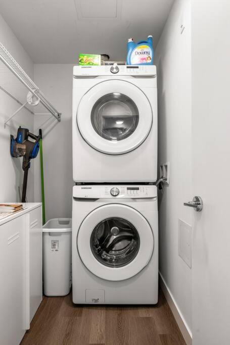 شقة Chic 1Br Kensington Unit W/Parking YYC المظهر الخارجي الصورة