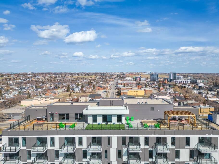 شقة Chic 1Br Kensington Unit W/Parking YYC المظهر الخارجي الصورة