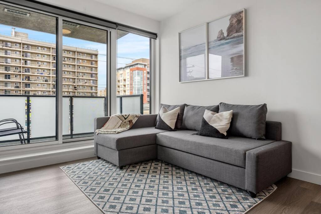 شقة Chic 1Br Kensington Unit W/Parking YYC المظهر الخارجي الصورة
